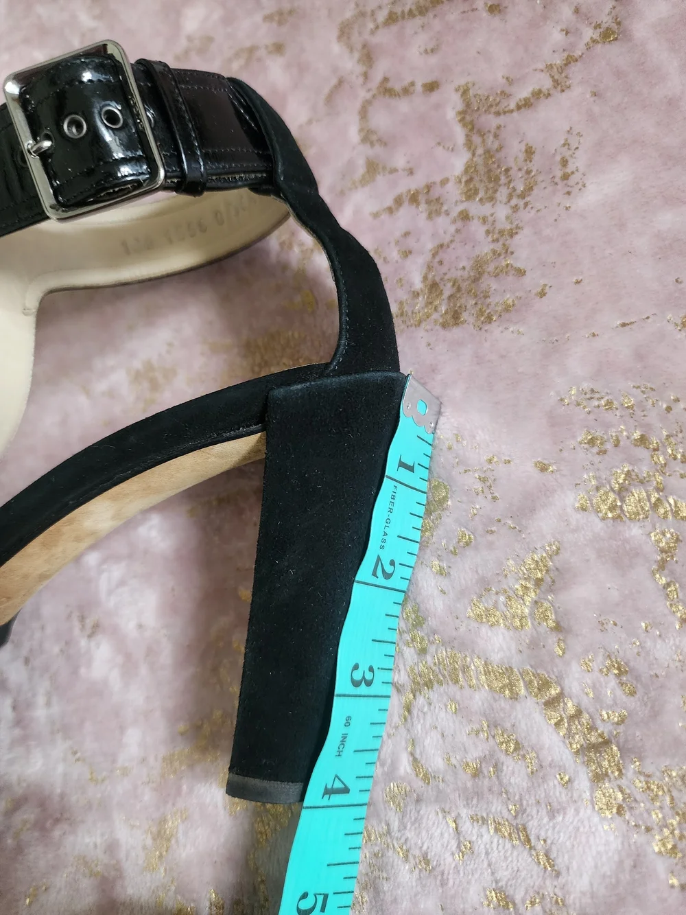 GUCCI | Classic Black T-Strap High Heel Sandals - Picture 16 of 16